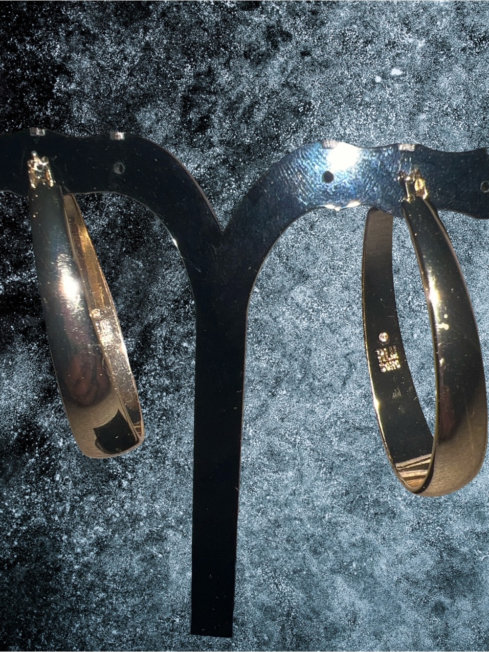 RLM Soho Robert Lee Morris Elongated Gold Tone Hoop Earrings 2”